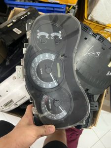 ĐỒNG HỒ TAPLO TOYOTA INNOVA 83800-F0B40