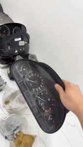 ĐỒNG HỒ BMW 318i E46