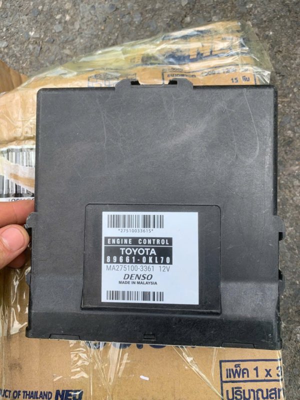 ECU ĐỘNG CƠ TOYOTA FORTUNER 896610KL70